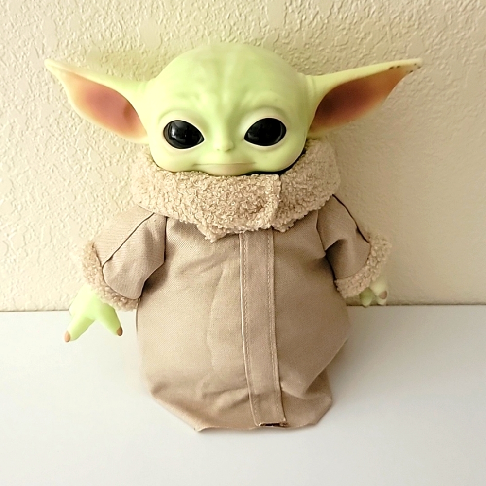 Baby Yoda Star Wars plush